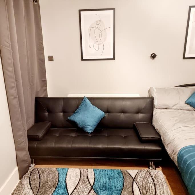 Stylish Apartment, Self Check-In, Ideal 4 Contractors, 25Mins To Gatwick Airport Thornton Heath Εξωτερικό φωτογραφία