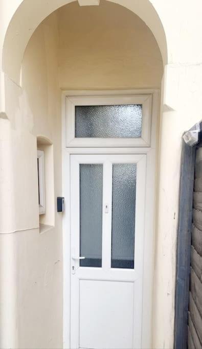 Stylish Apartment, Self Check-In, Ideal 4 Contractors, 25Mins To Gatwick Airport Thornton Heath Εξωτερικό φωτογραφία